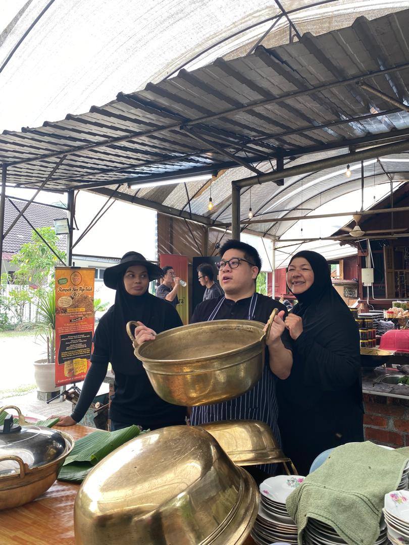 Bersama Zamira dan pengacara
